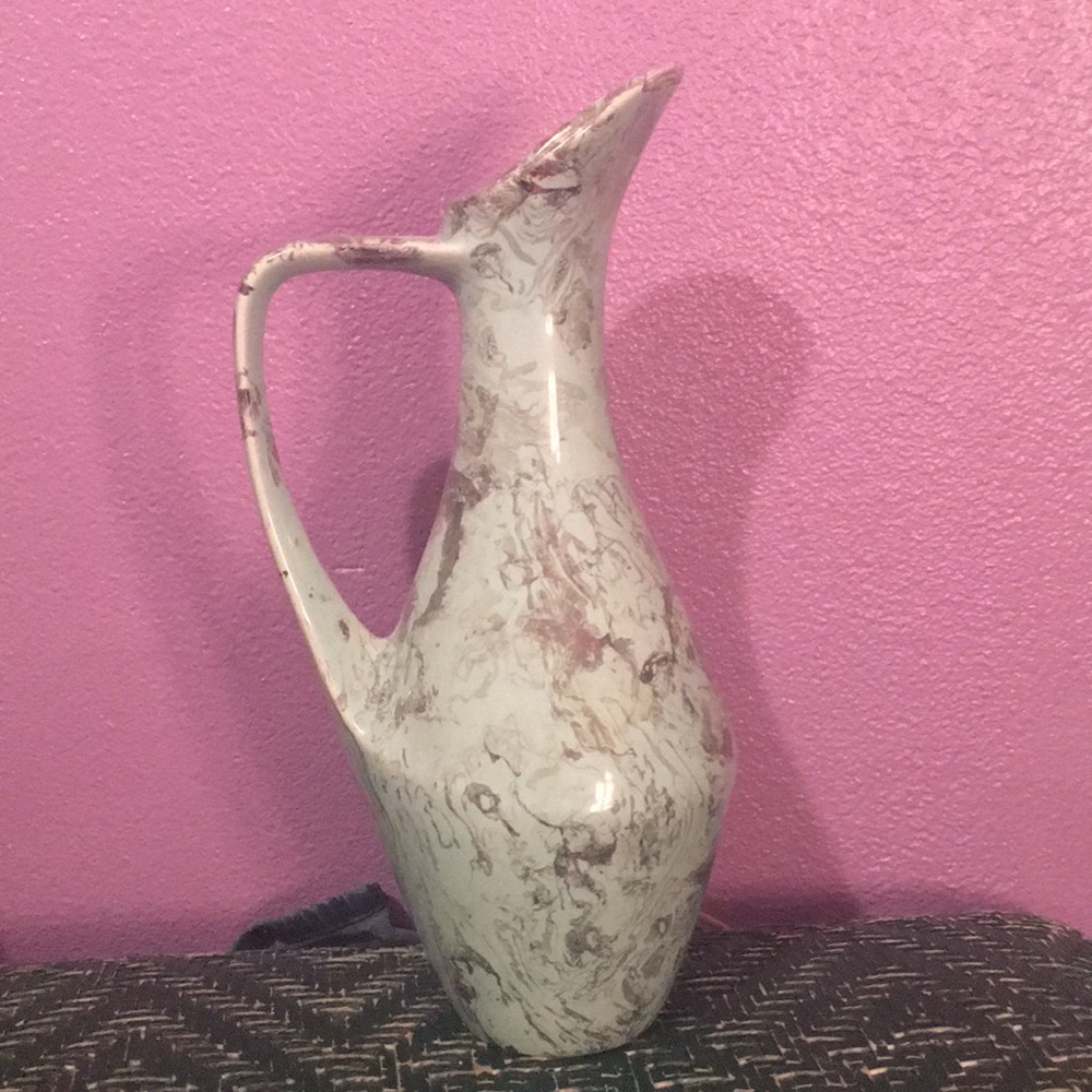Handled vase